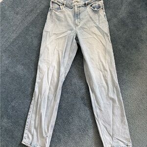 Abercrombie & Fitch 90s Straight Ultra High Rise Light Wash Jeans